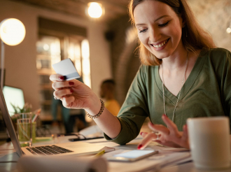 Nové pravidlá - okamžité platby a systém overovania v bankách – čo sa mení pre vás?